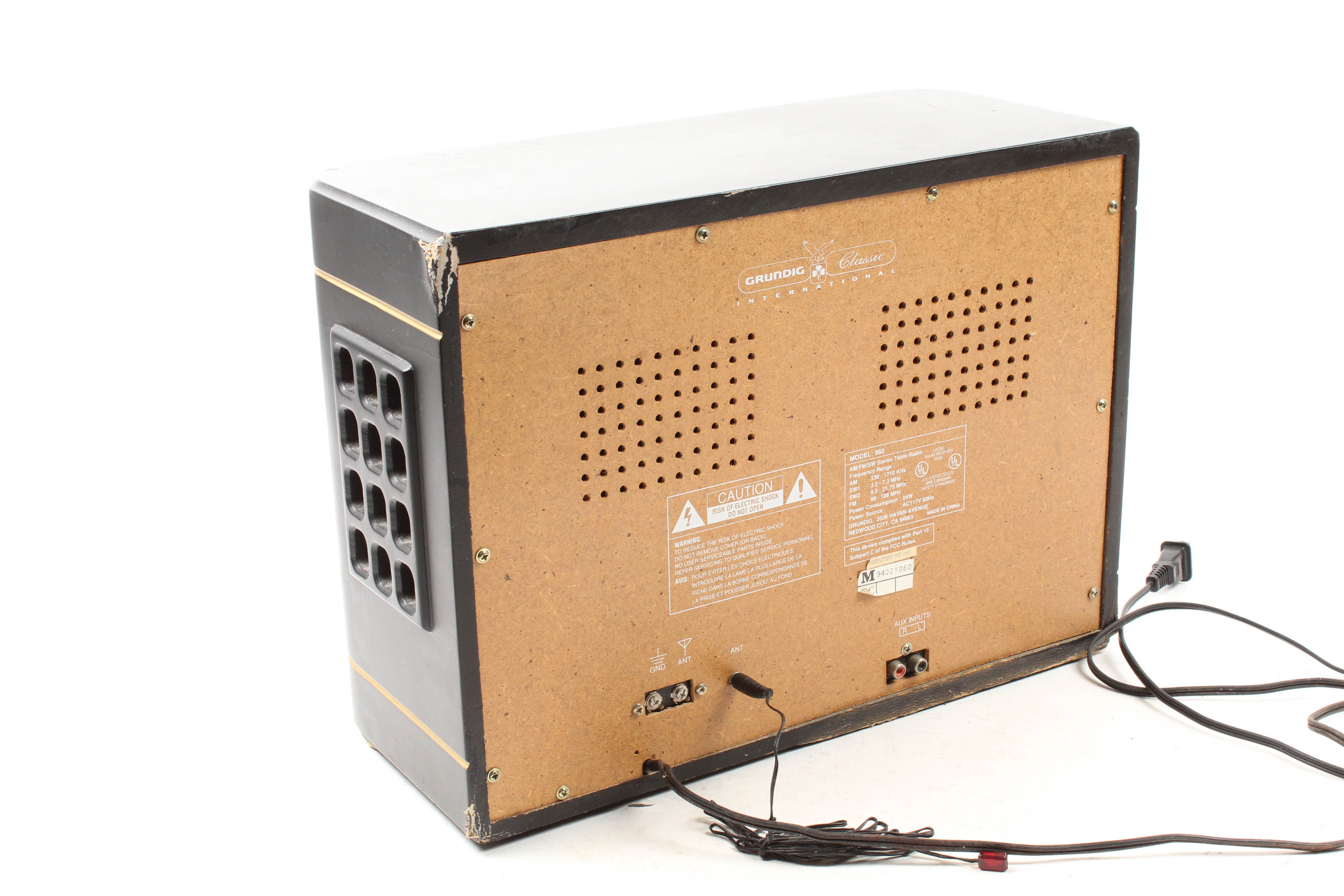 Grundig Model 960 Tabletop Radio