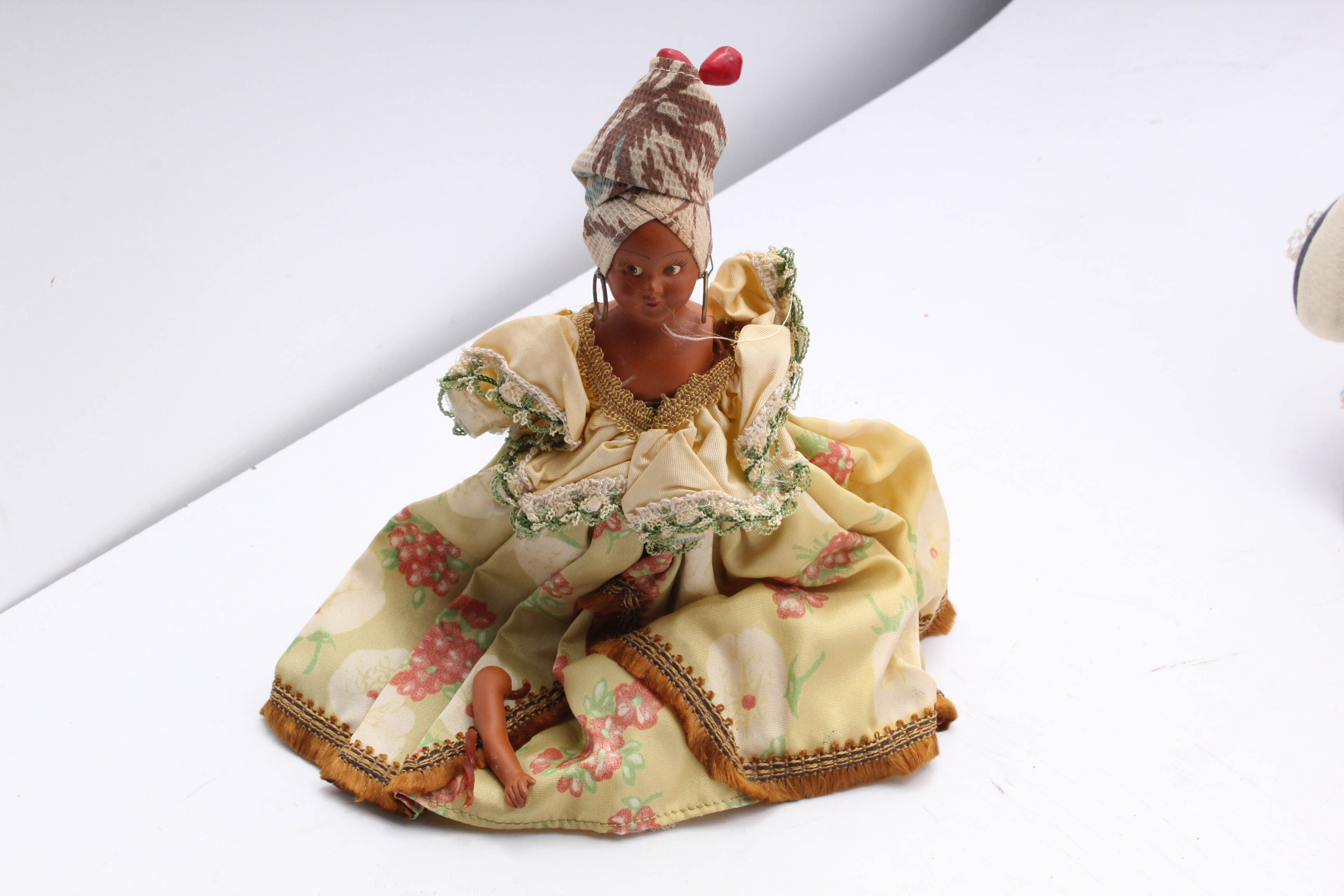 Vintage Doll Collection Featuring Alexander, United Features Syndicate, Russ