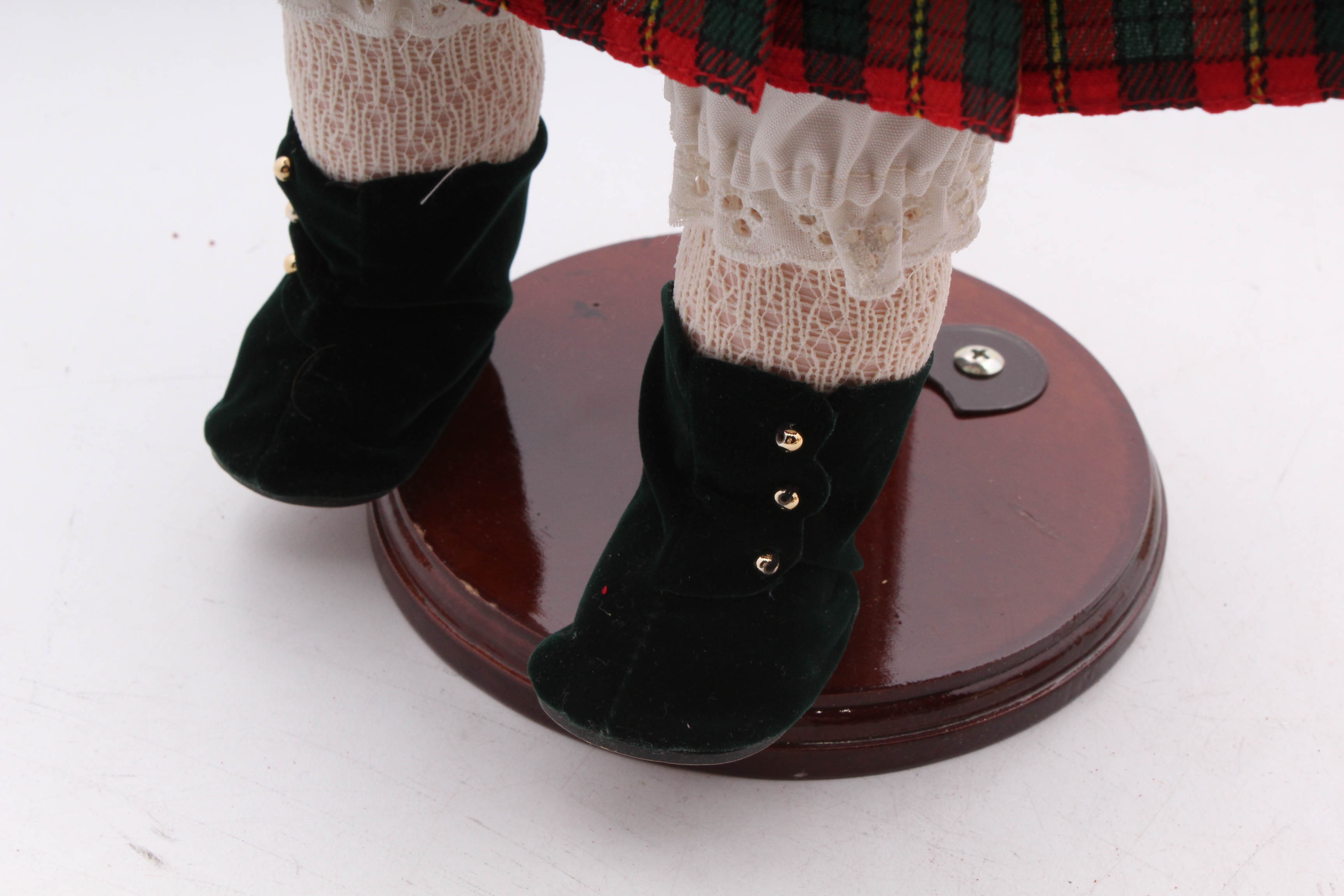 Vintage Doll Collection Featuring Alexander, United Features Syndicate, Russ