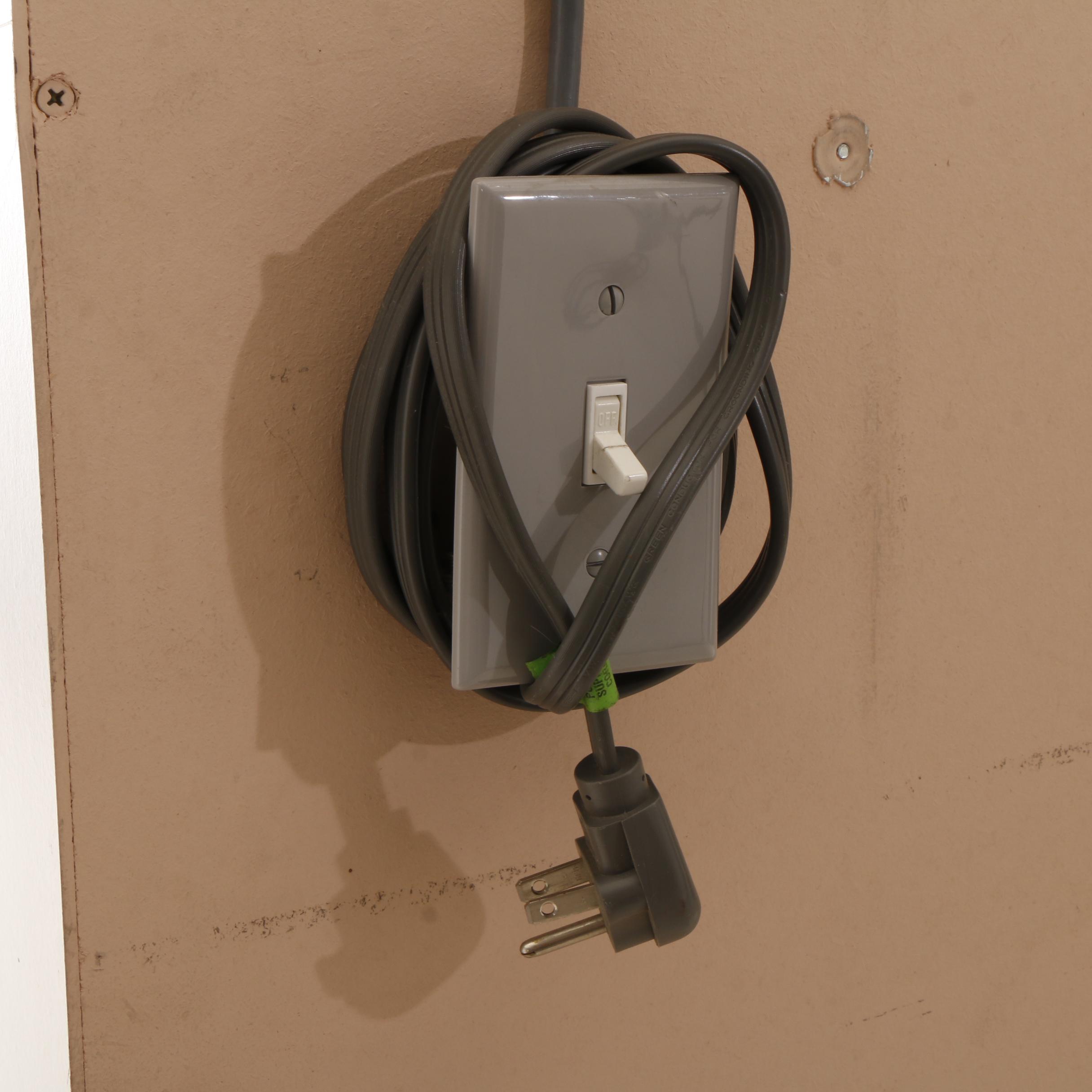 Professional Lighted Wooden Display Cabinet  With Sliding Doors and Shelves