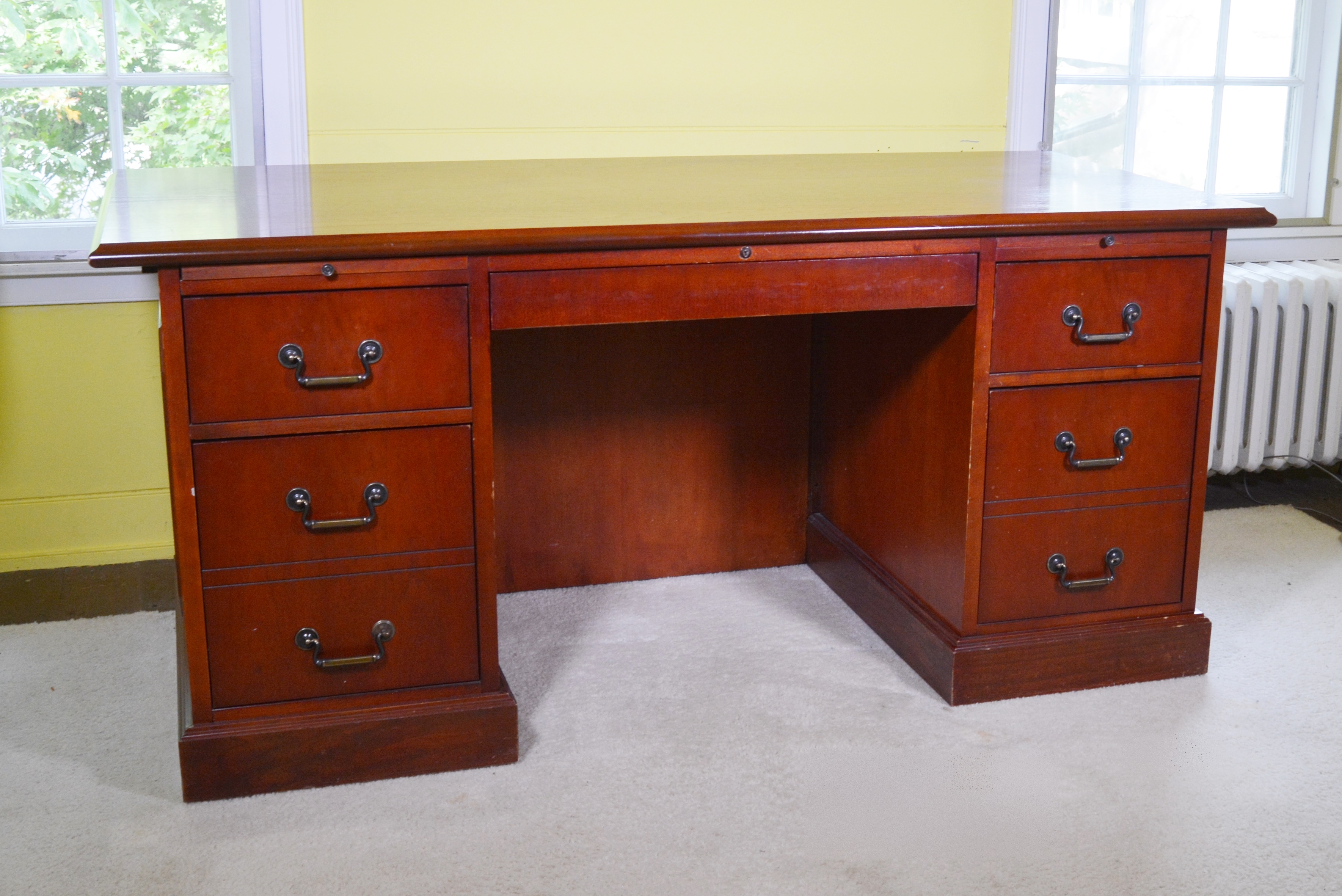 Federal Style Mahogany Finish Executive Desk by Carrico, 20th Century