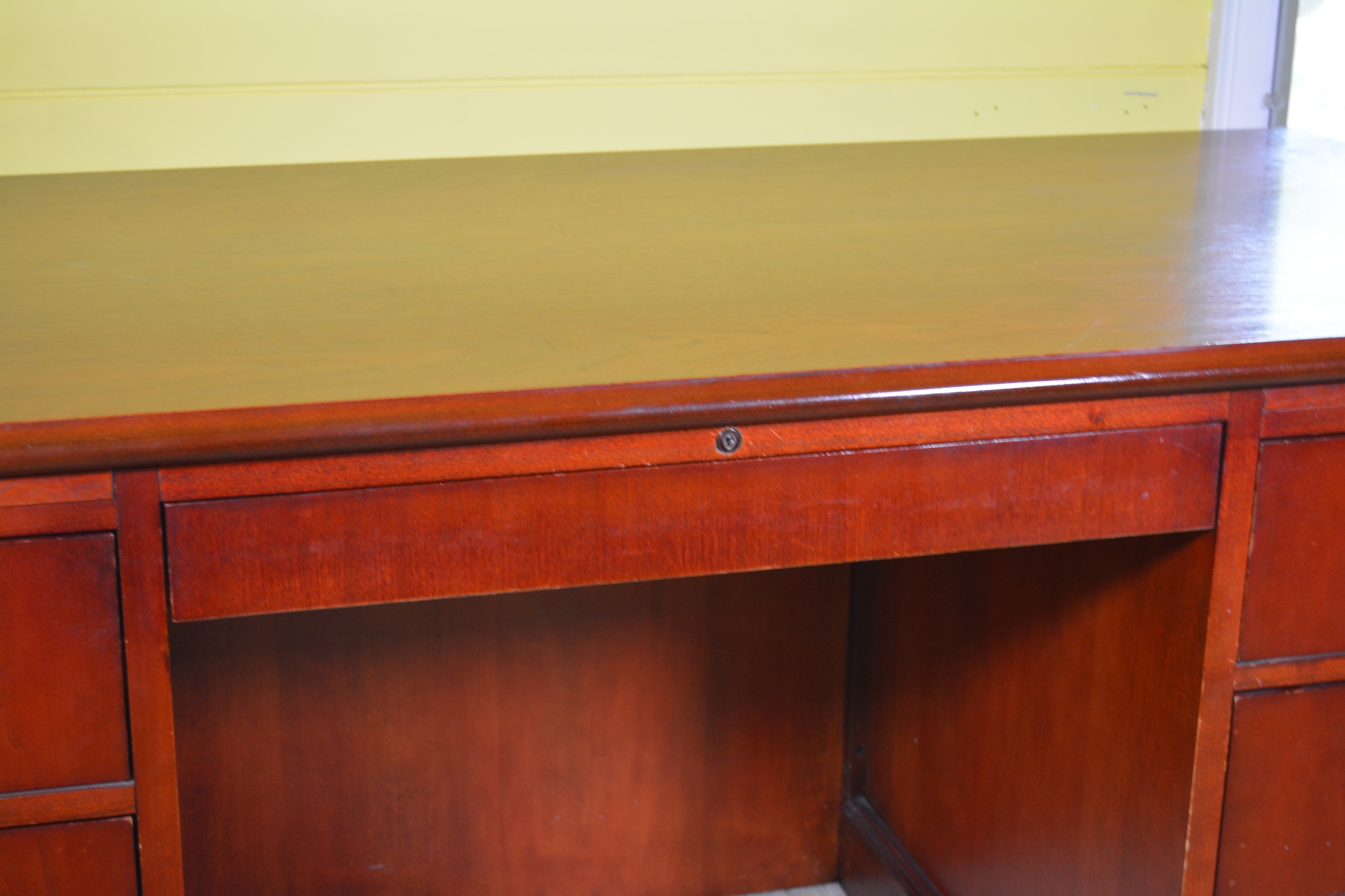 Federal Style Mahogany Finish Executive Desk by Carrico, 20th Century
