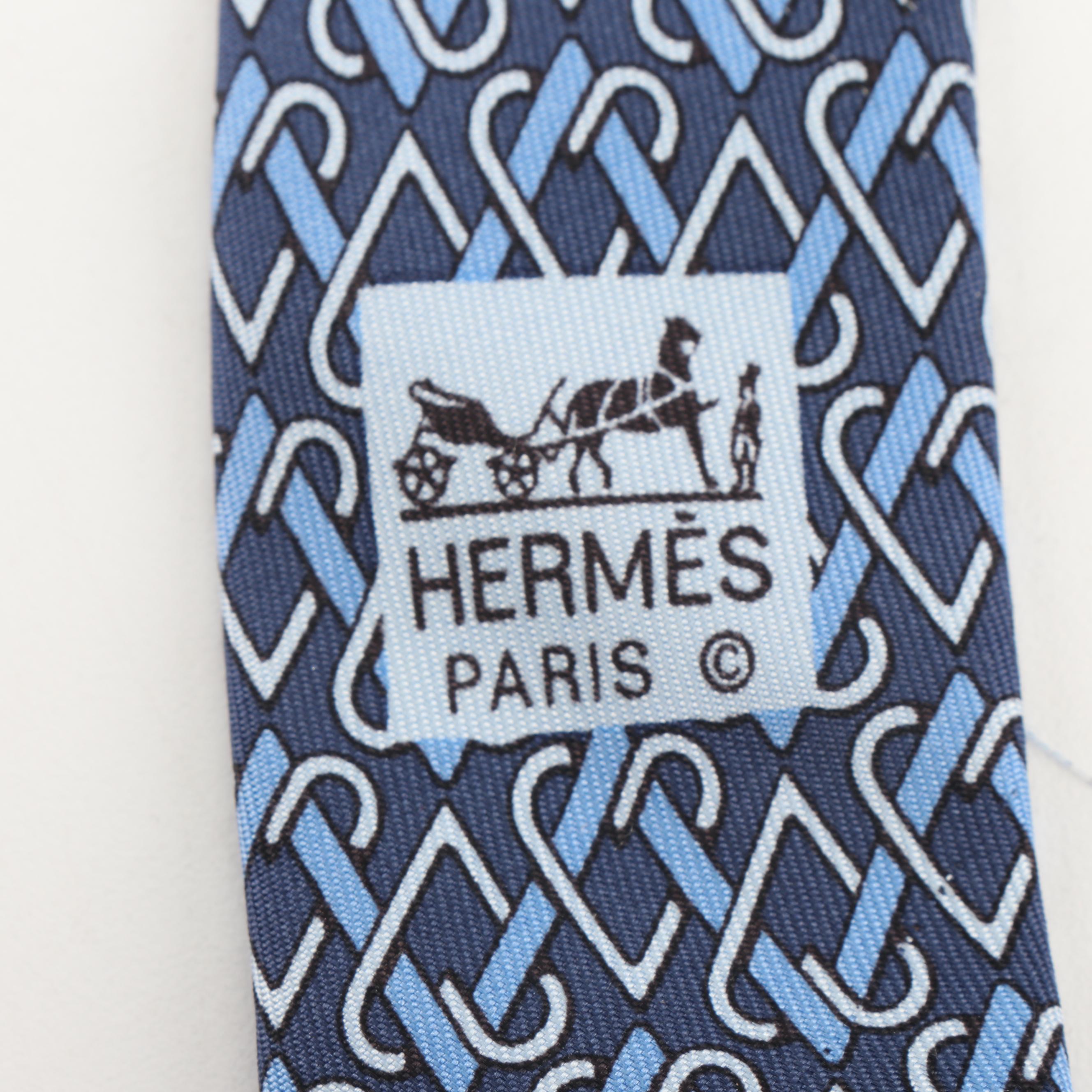 Hermès of Paris 7582 SA Silk Twill Necktie