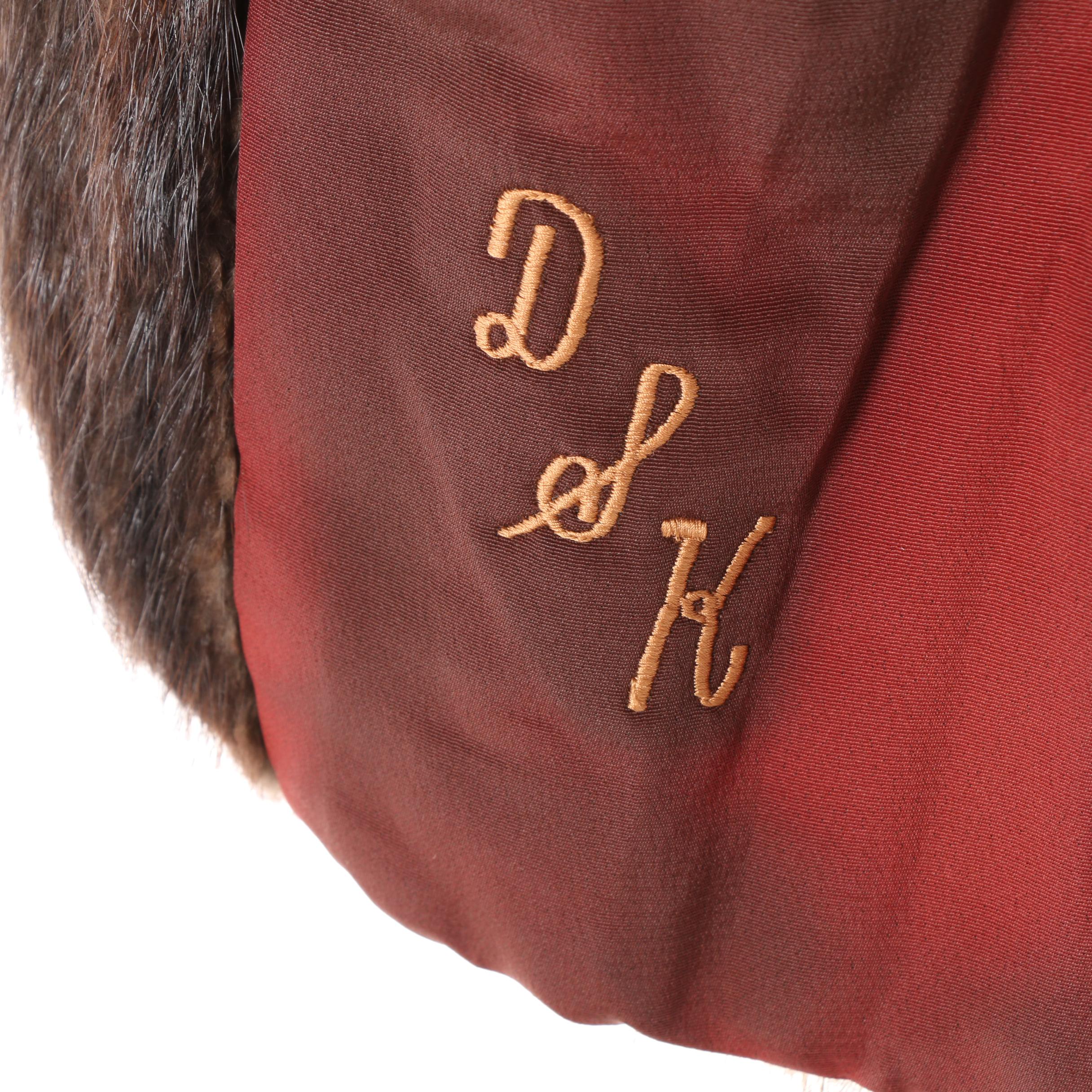 Women's Vintage The Hecht Co. Dyed Muskrat Fur Cape