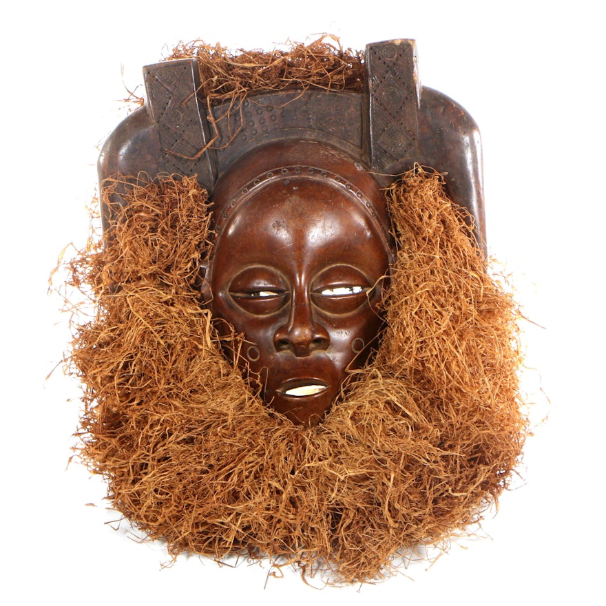 Late 20th Century Chokwe Style Mask