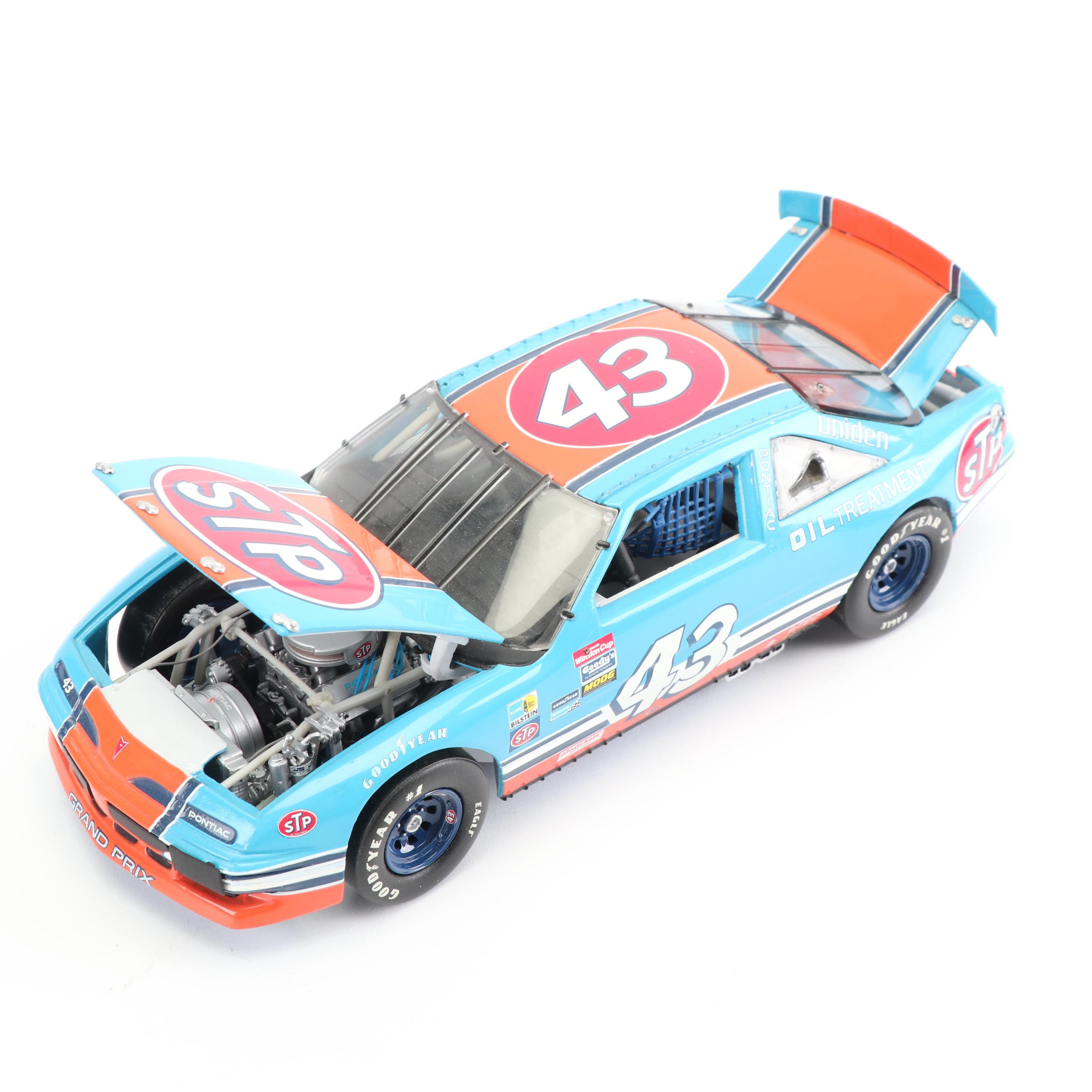 Richard Petty's 1992 Pontiac Grand Prix Die-Cast NASCAR Stock Car