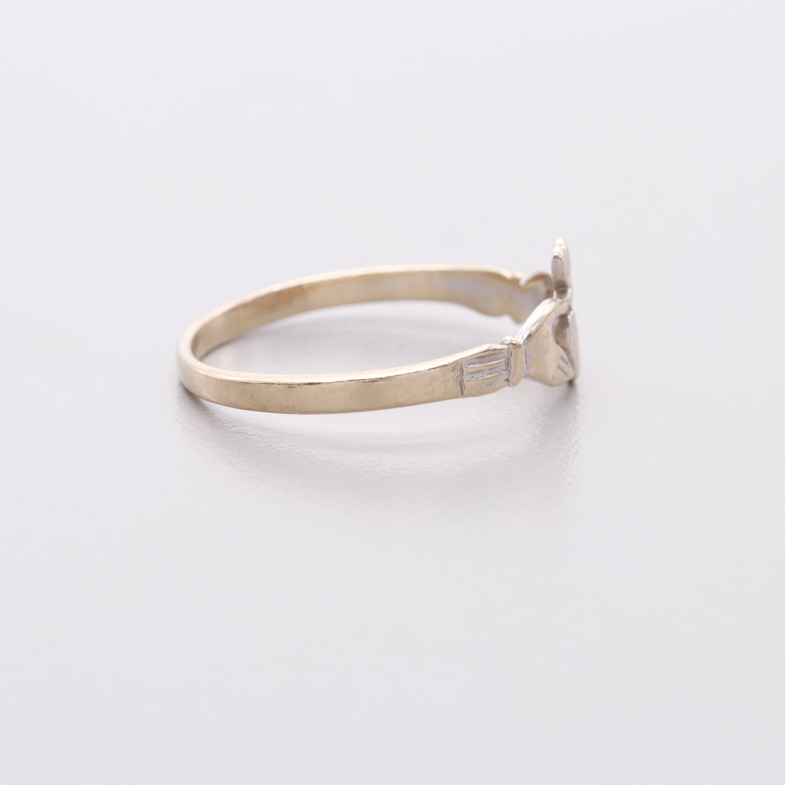 14K White Gold Claddagh Ring