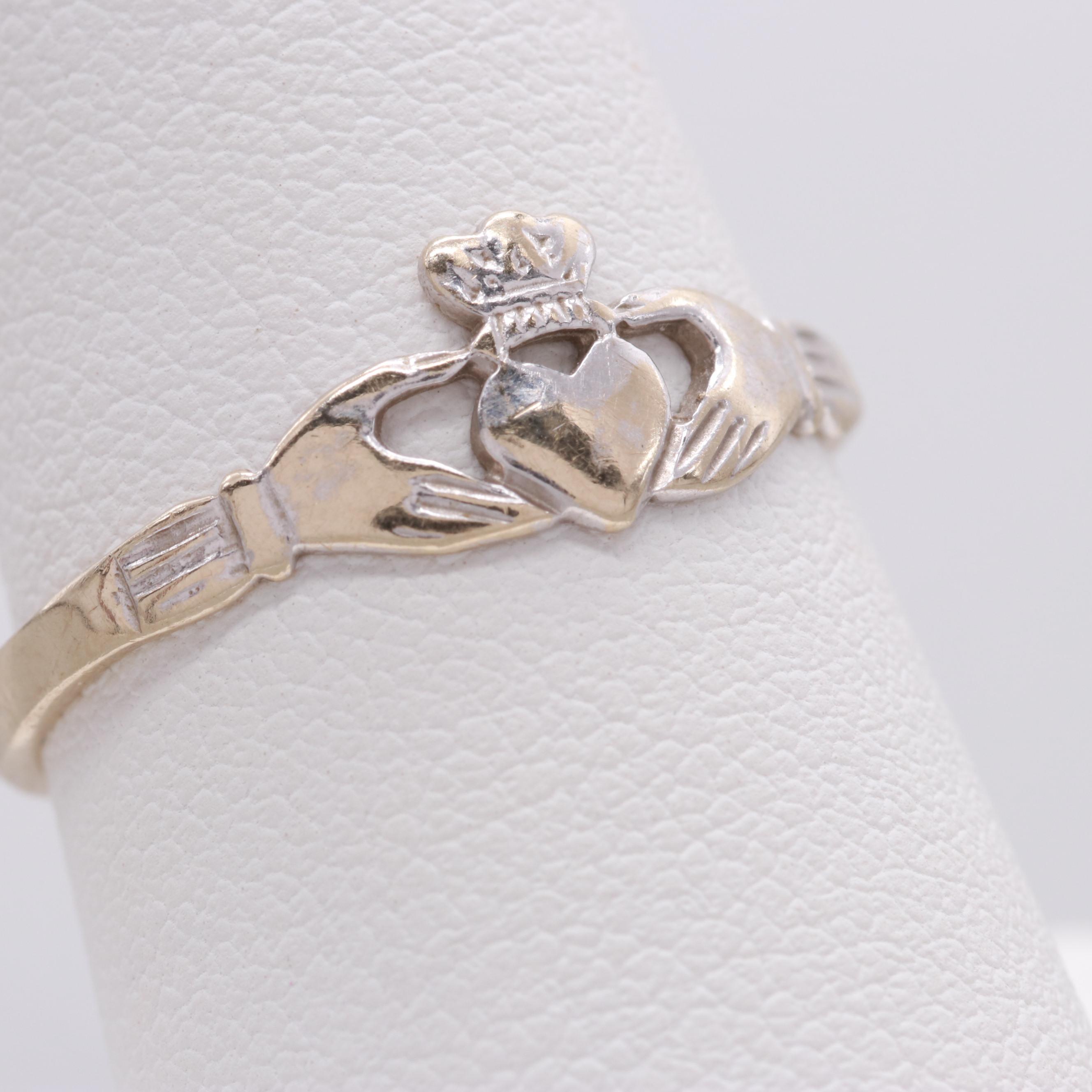 14K White Gold Claddagh Ring