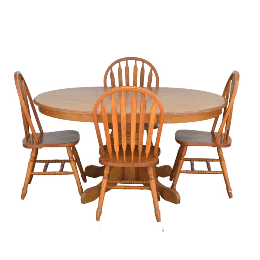 Country Style Pedestal Dining Table with Windsor Style Side Chairs