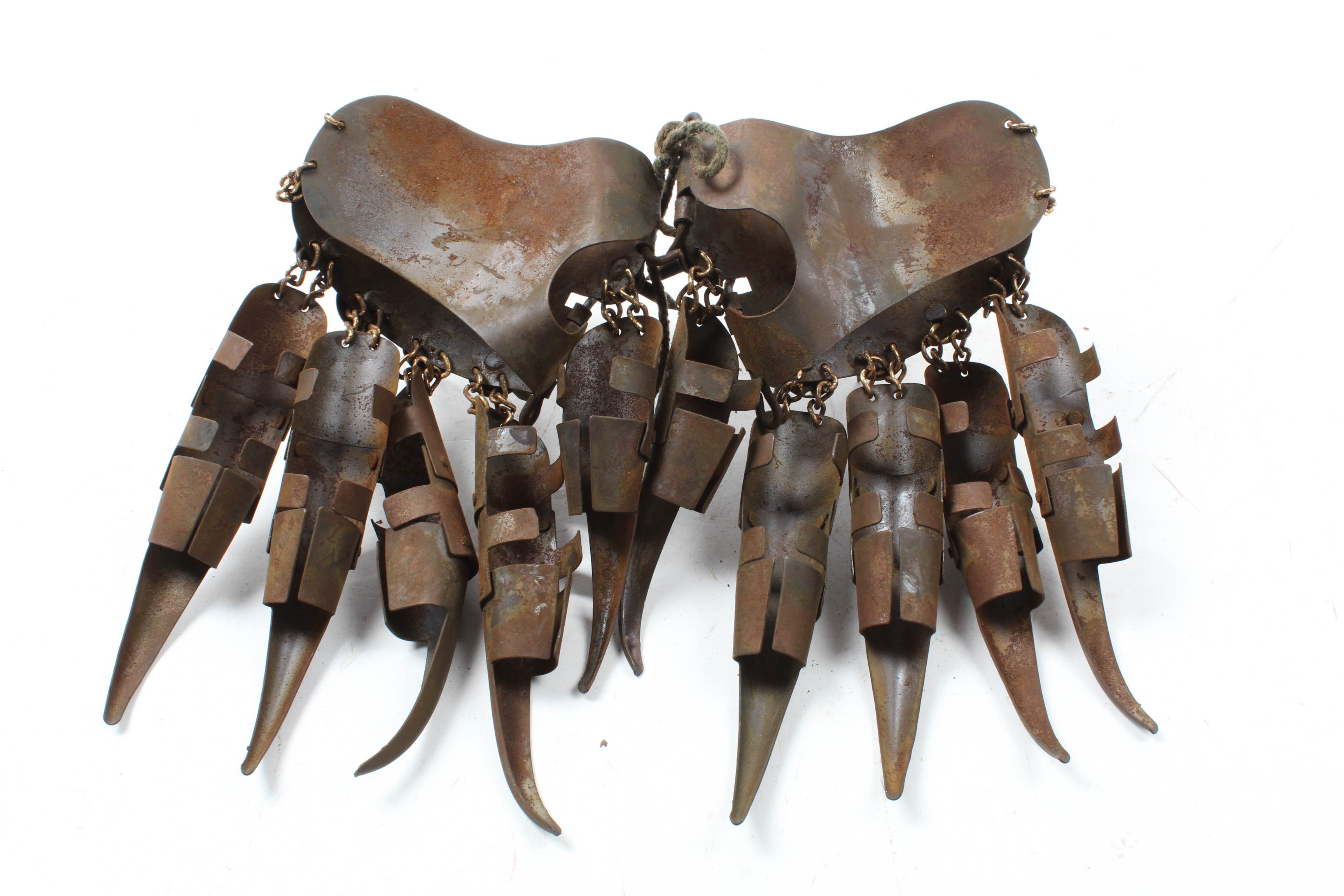 Antique Cantonese Tiger Claw Armored Gloves