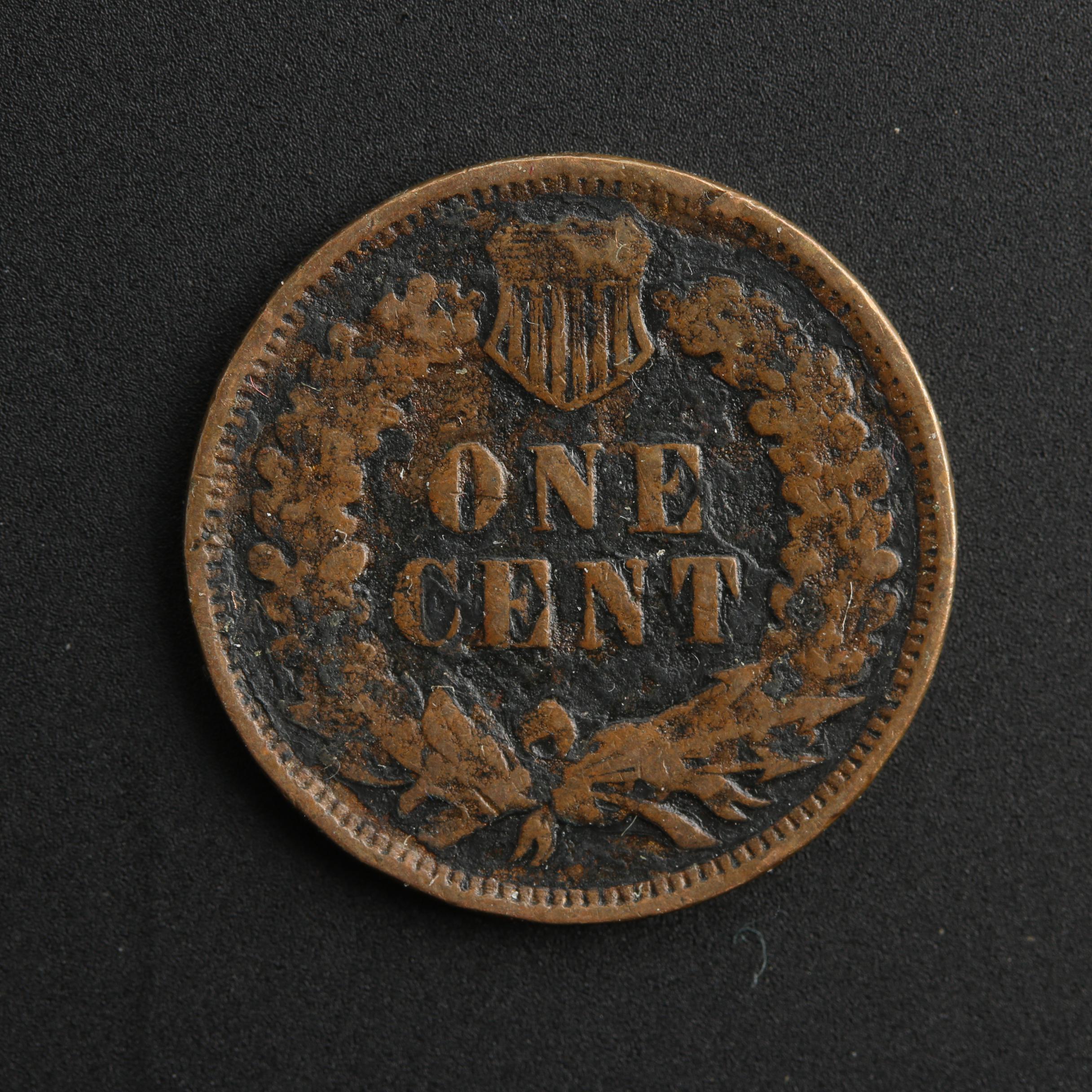 Group of 125 Indian Head Cents
