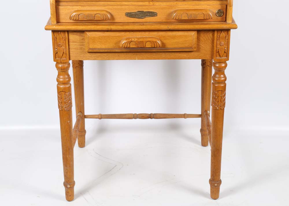 Oak Roll-Top Desk by American Lifestyles, 20th Century