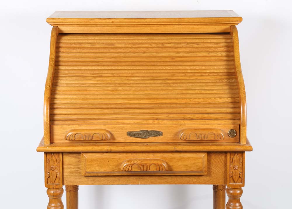 Oak Roll-Top Desk by American Lifestyles, 20th Century