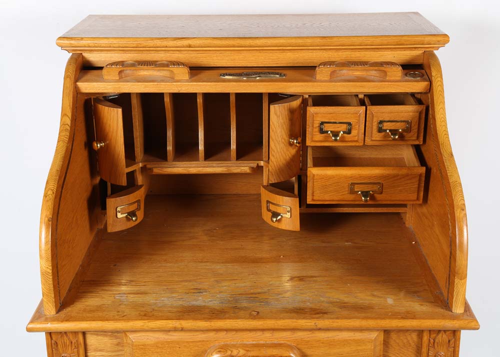 Oak Roll-Top Desk by American Lifestyles, 20th Century