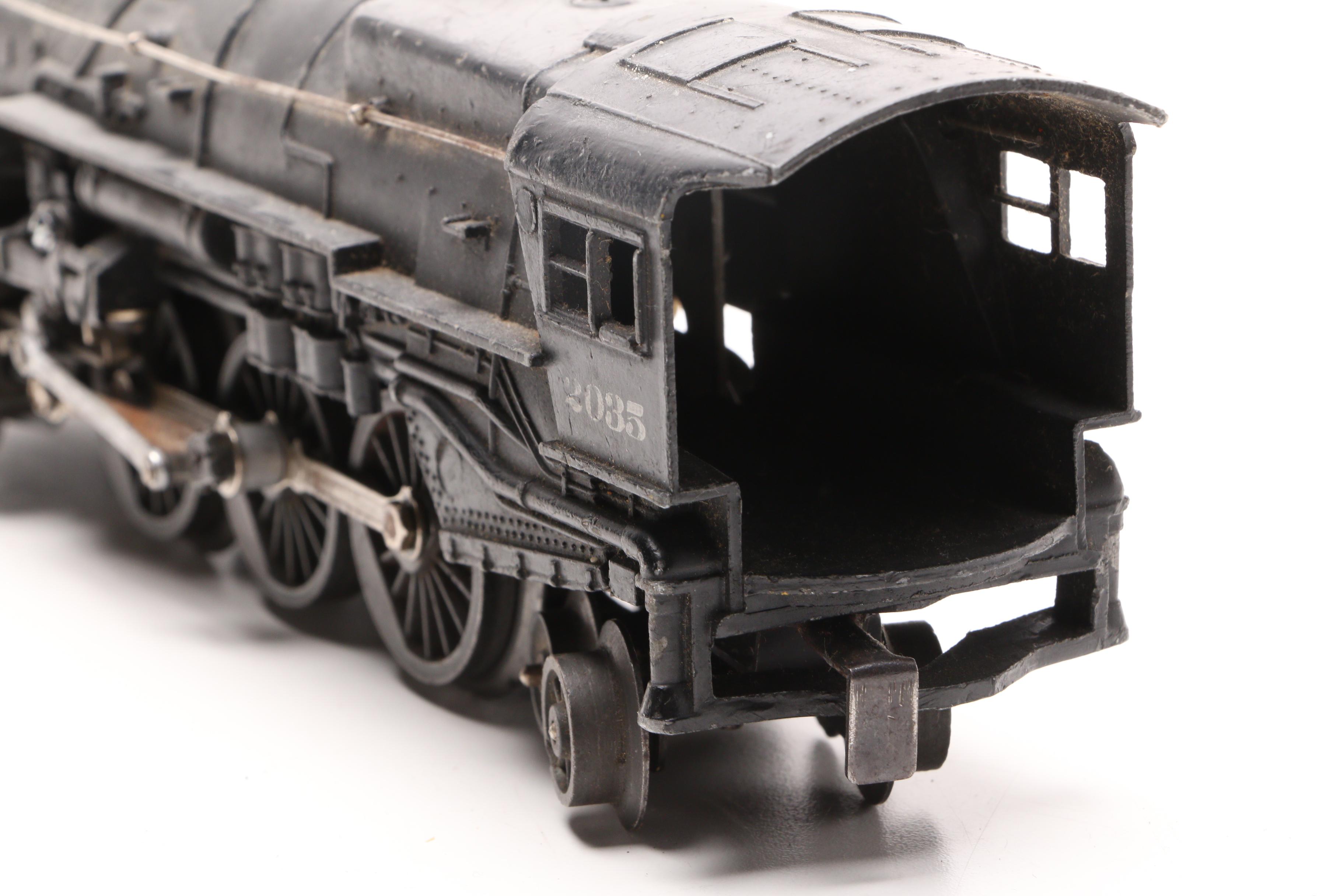 1940s-1950s Lionel Locomotive Model Train With Metal Plate