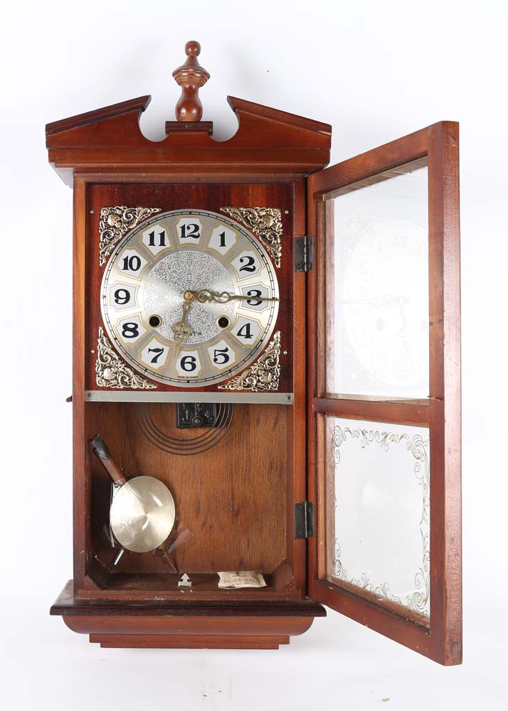 Contemporary Regulator Wall Clock