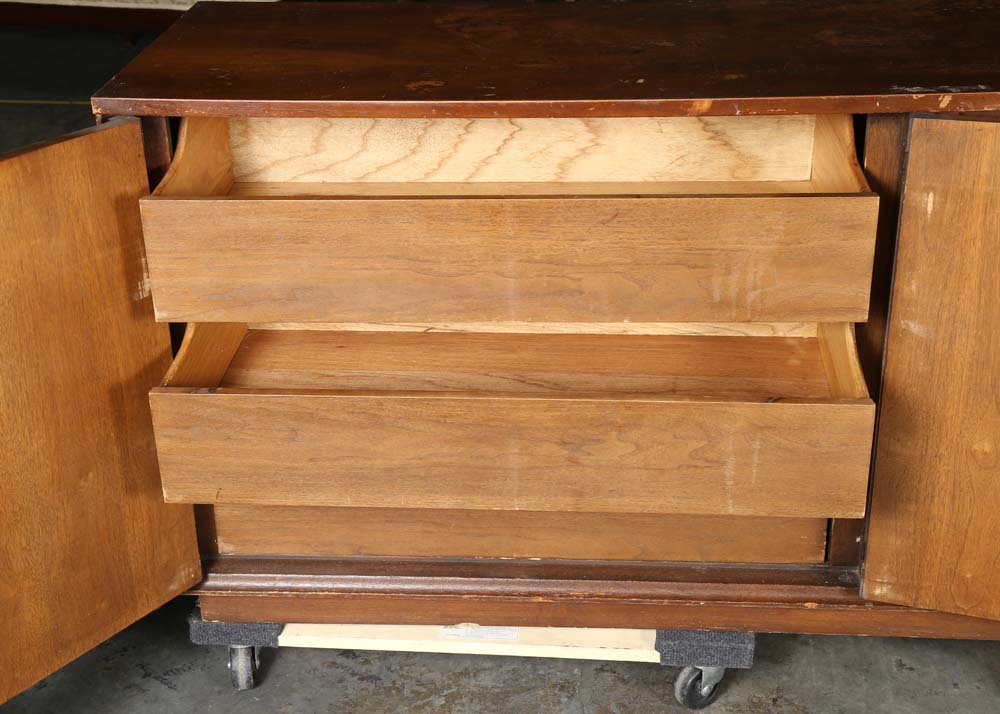 Mid Century Modern Walnut Broyhill "Brasilia" Buffet