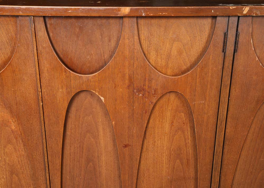 Mid Century Modern Walnut Broyhill "Brasilia" Buffet