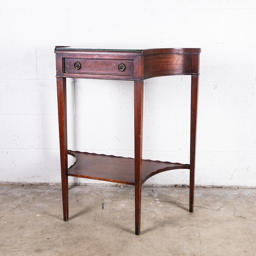 Federal Style Mahogany Side Table, Mid-20th Century