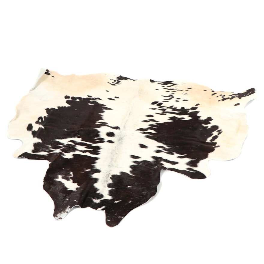 Natural Black and White Spotted Cowhide Floor Covering