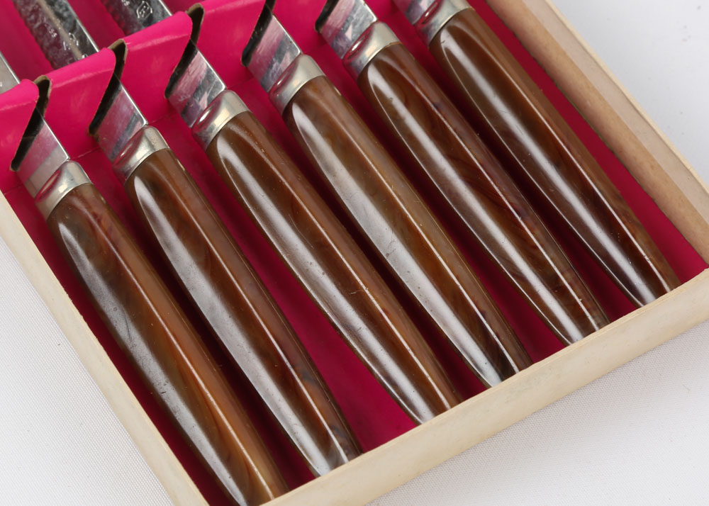 Vintage Regent Sheffield "Nu-Stag" and "Stratawood" Knife Sets