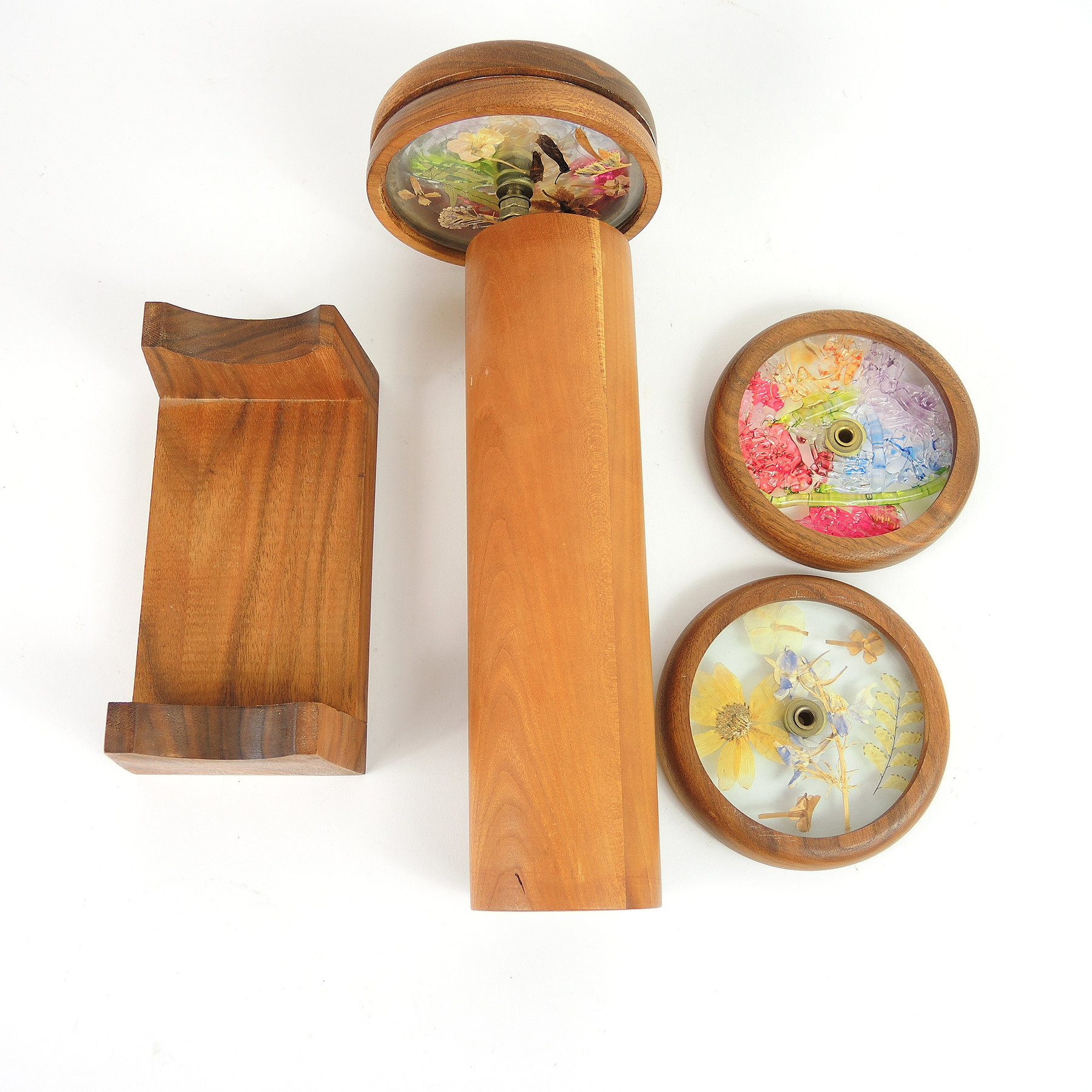 Kaleidoscope with Stand and Extra Wheels