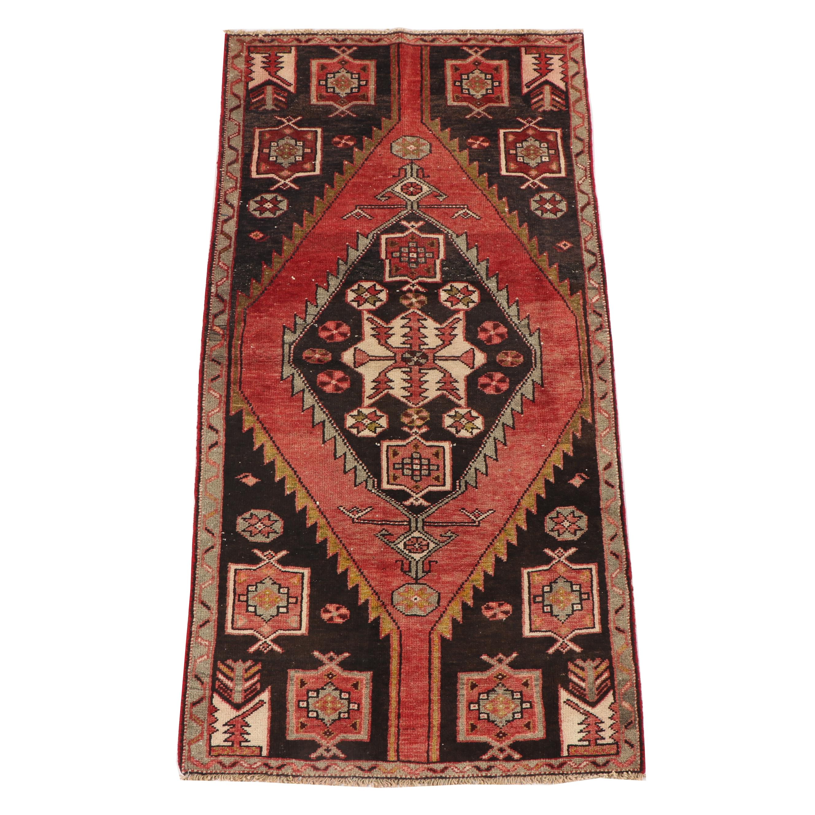 Hand-Knotted Persian Zanjan Wool Rug