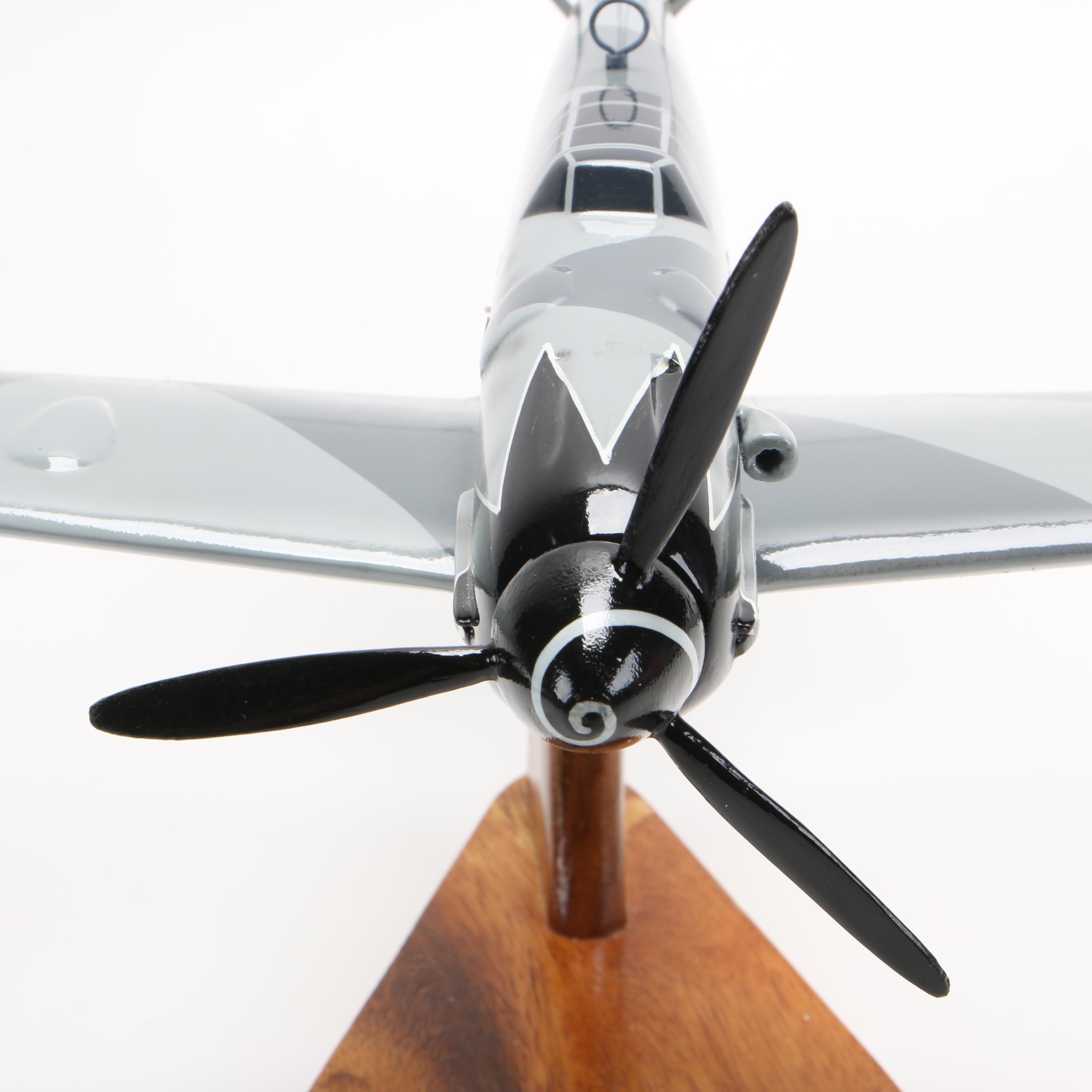 Messerschmitt Bf 109 Model Fighter Plane