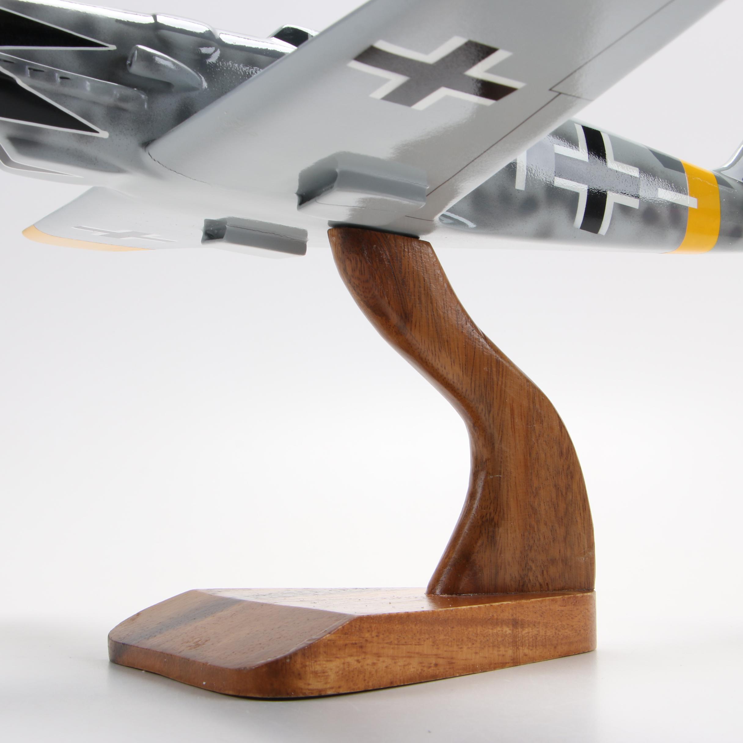 Messerschmitt Bf 109 Model Fighter Plane