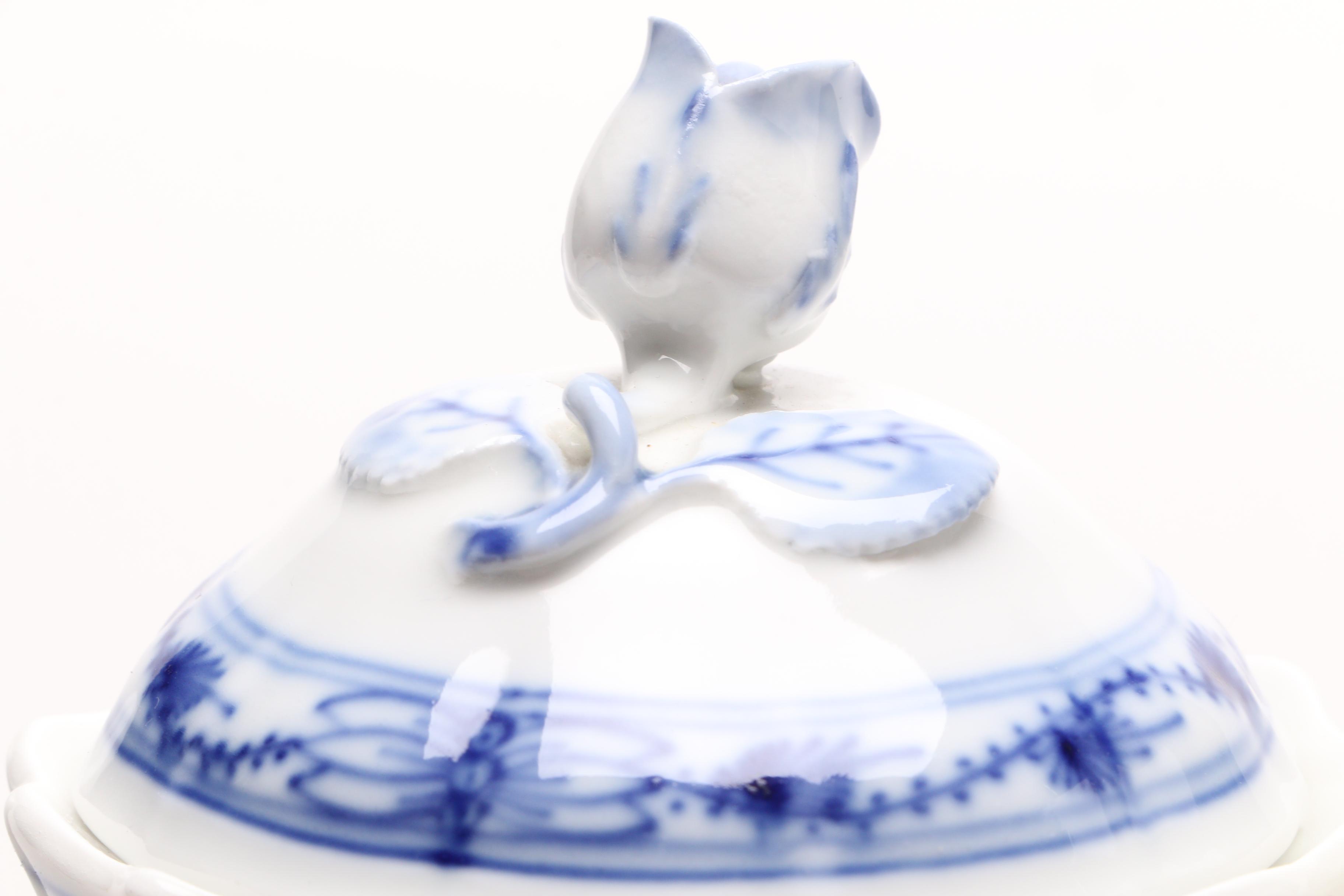 Meissen "Blue Onion" Porcelain Coffee Pot