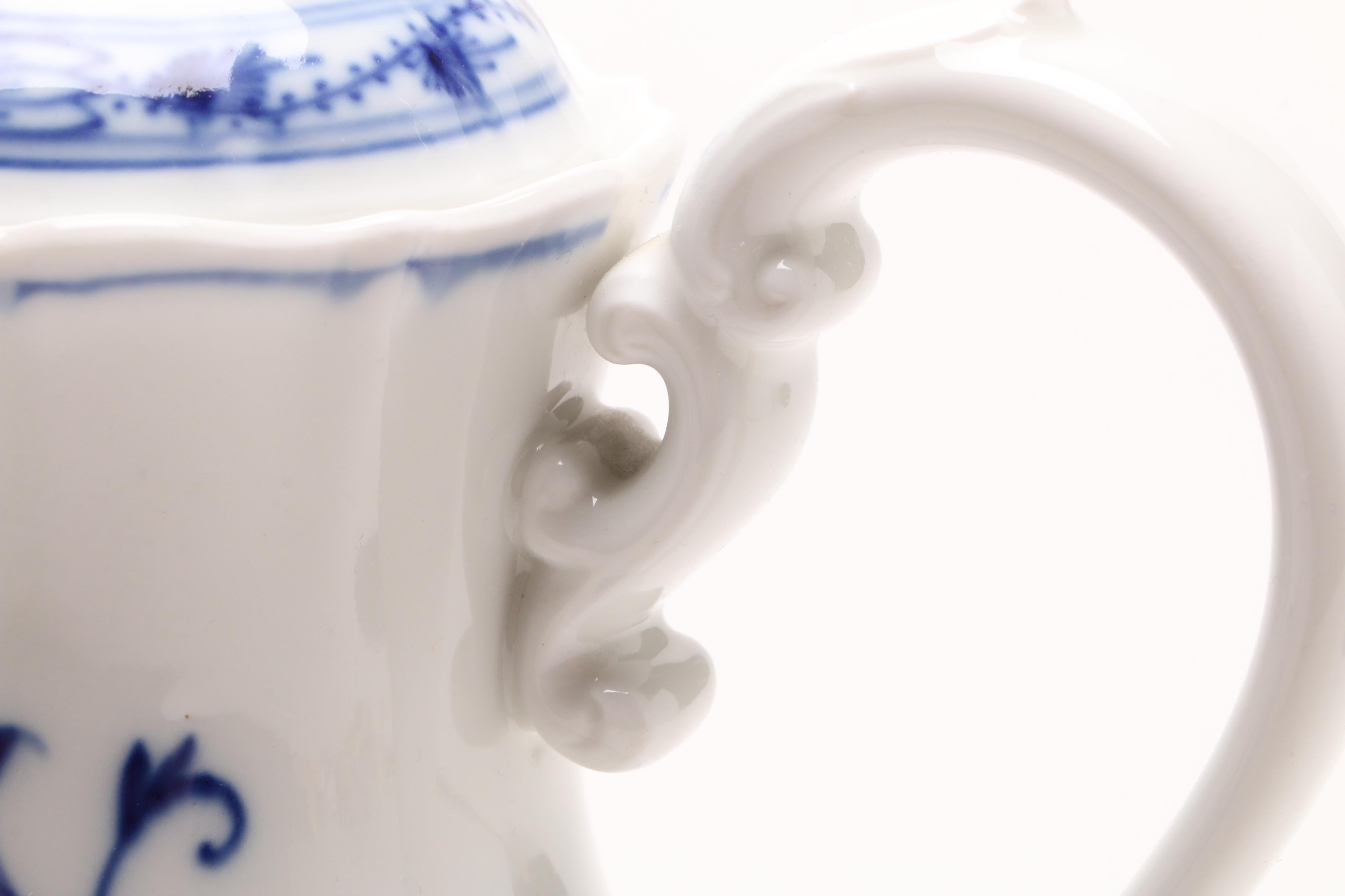 Meissen "Blue Onion" Porcelain Coffee Pot