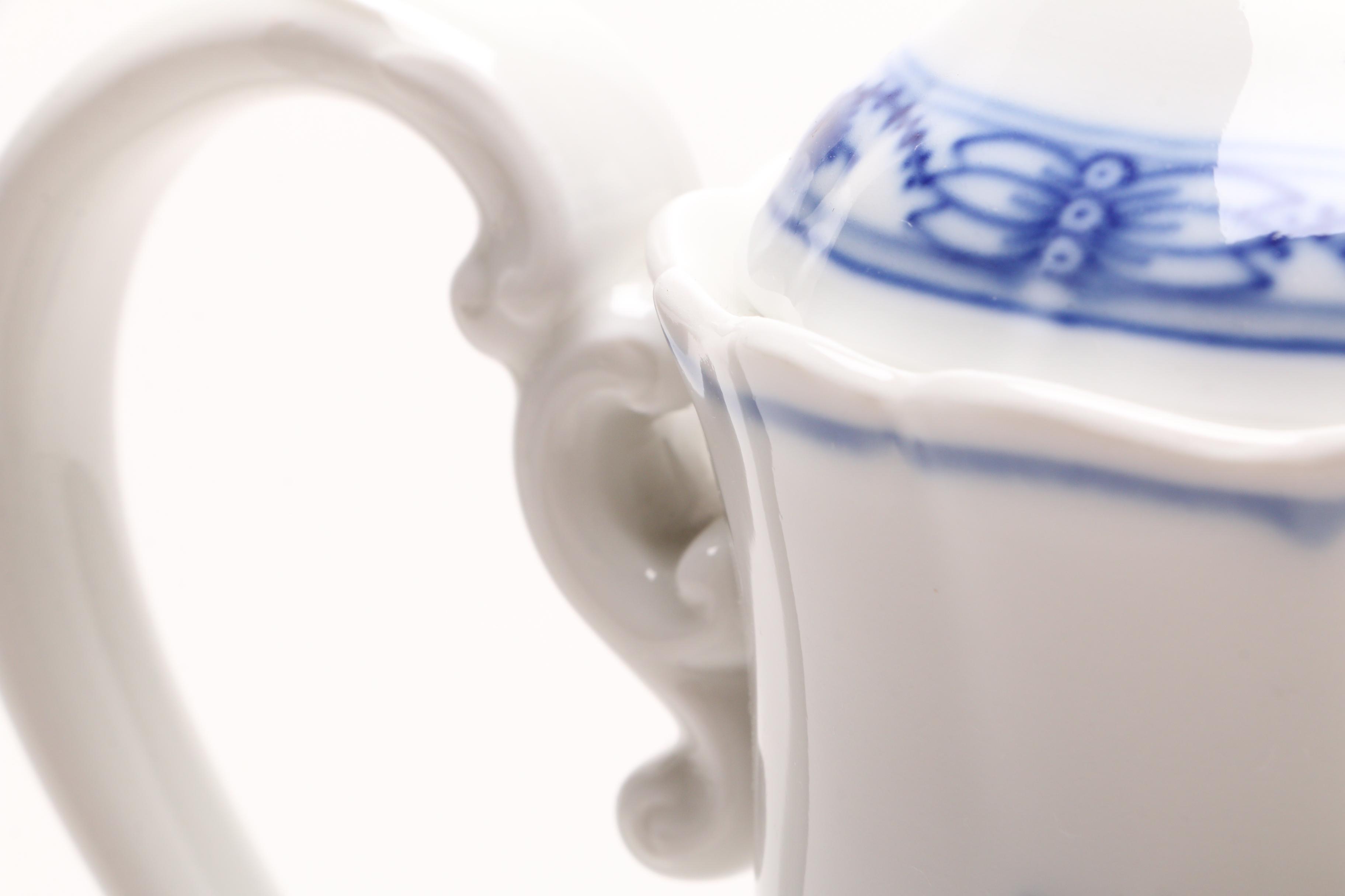 Meissen "Blue Onion" Porcelain Coffee Pot