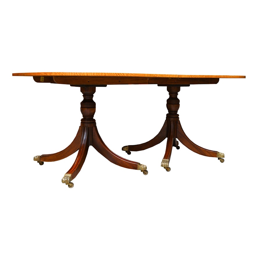 Mahogany Federal Style Dining Table with Leaf