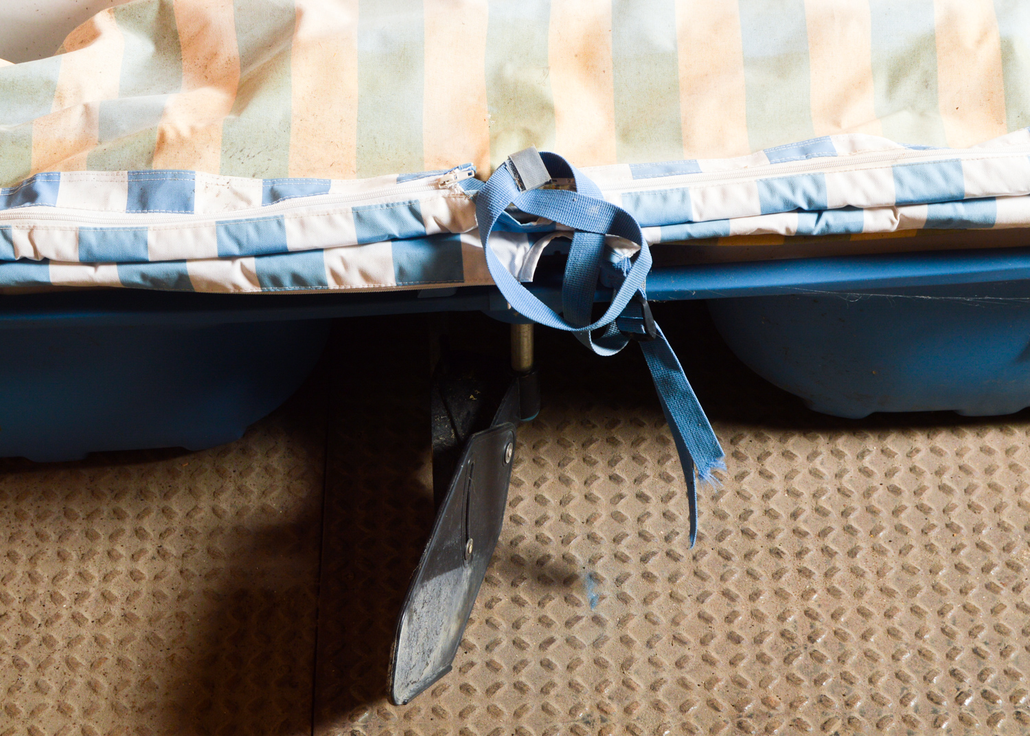 Pelican Ram-X Four-Person Pedal Boat with Retractable Awning