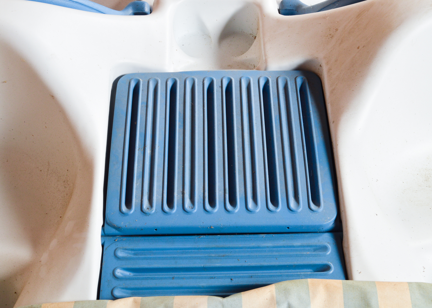 Pelican Ram-X Four-Person Pedal Boat with Retractable Awning