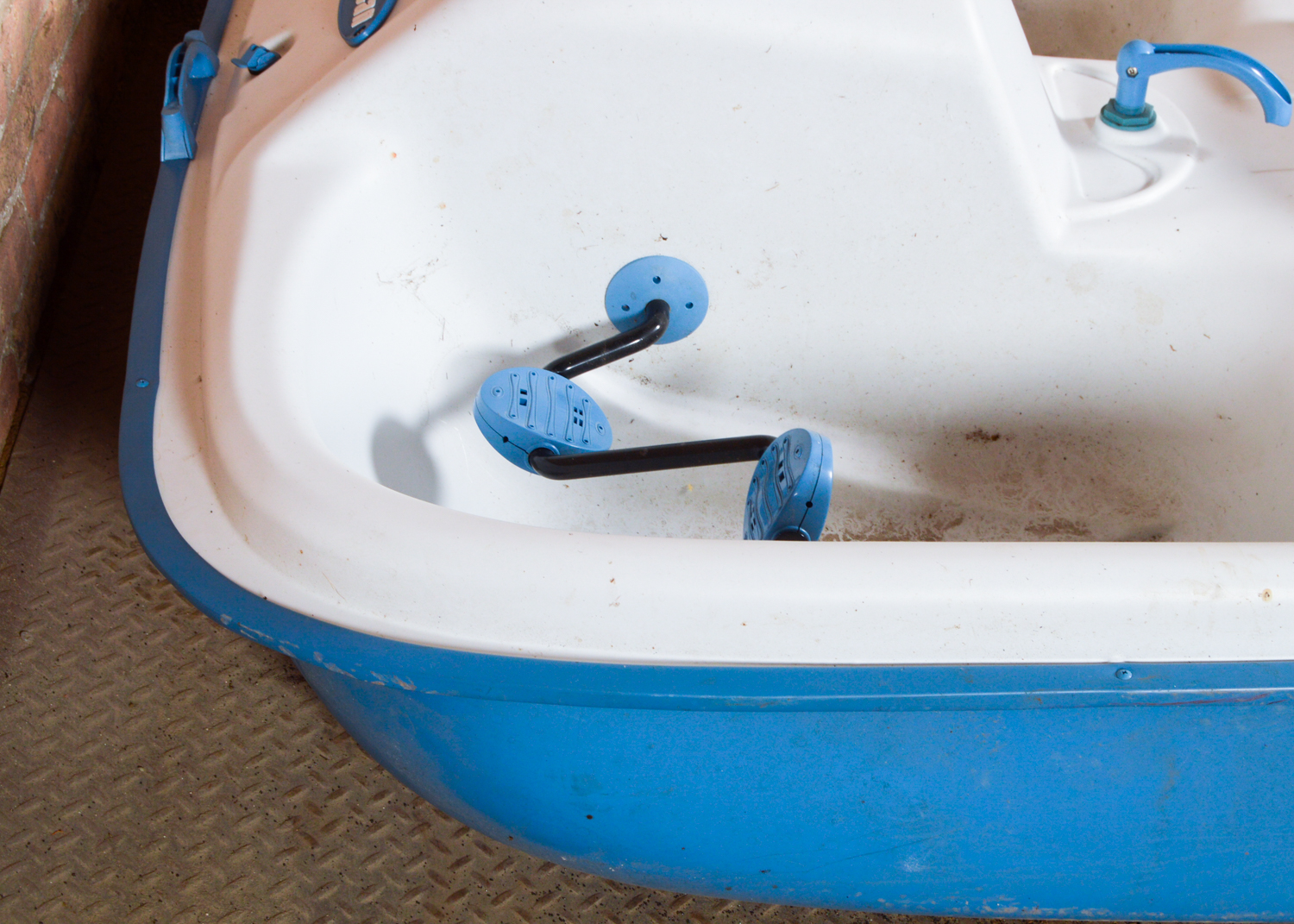 Pelican Ram-X Four-Person Pedal Boat with Retractable Awning