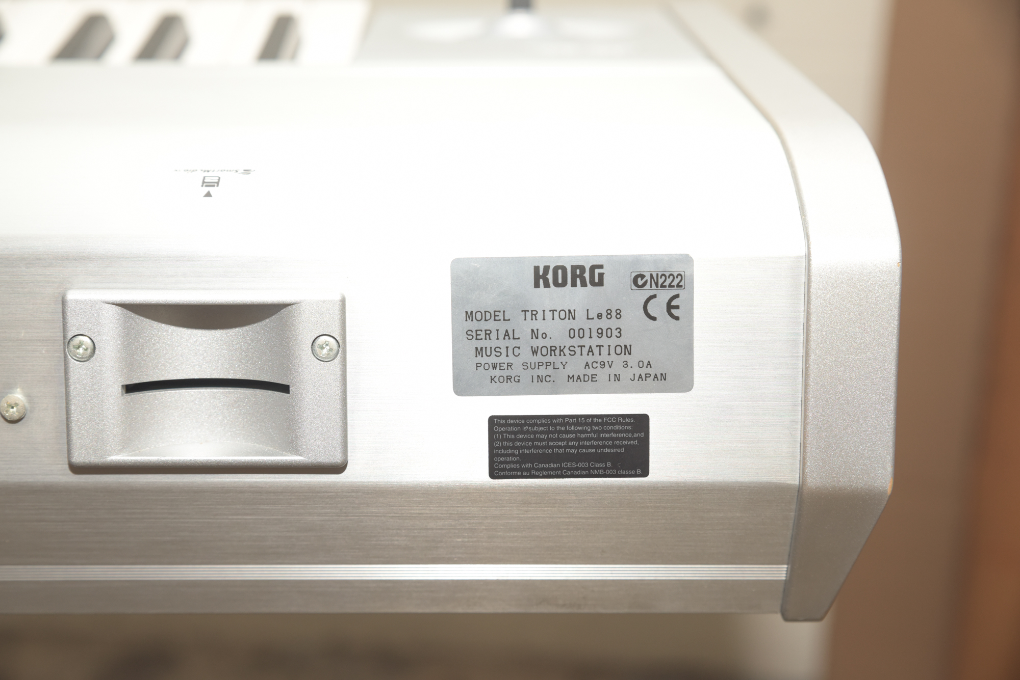 Korg Triton Le 88 Keyboard with Stand and Travel Case