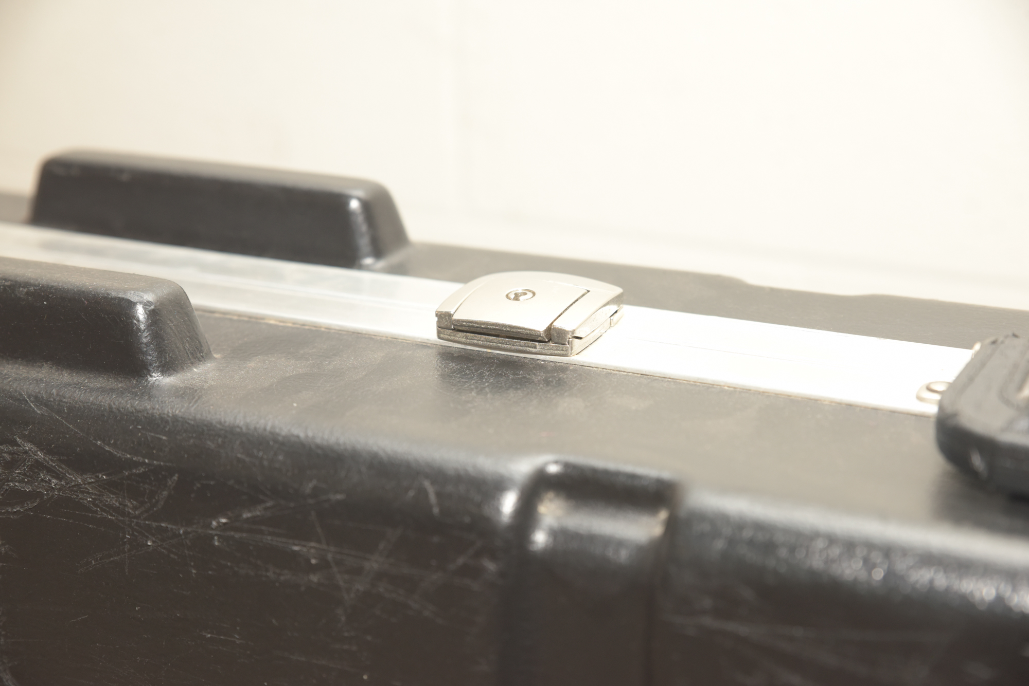 Korg Triton Le 88 Keyboard with Stand and Travel Case