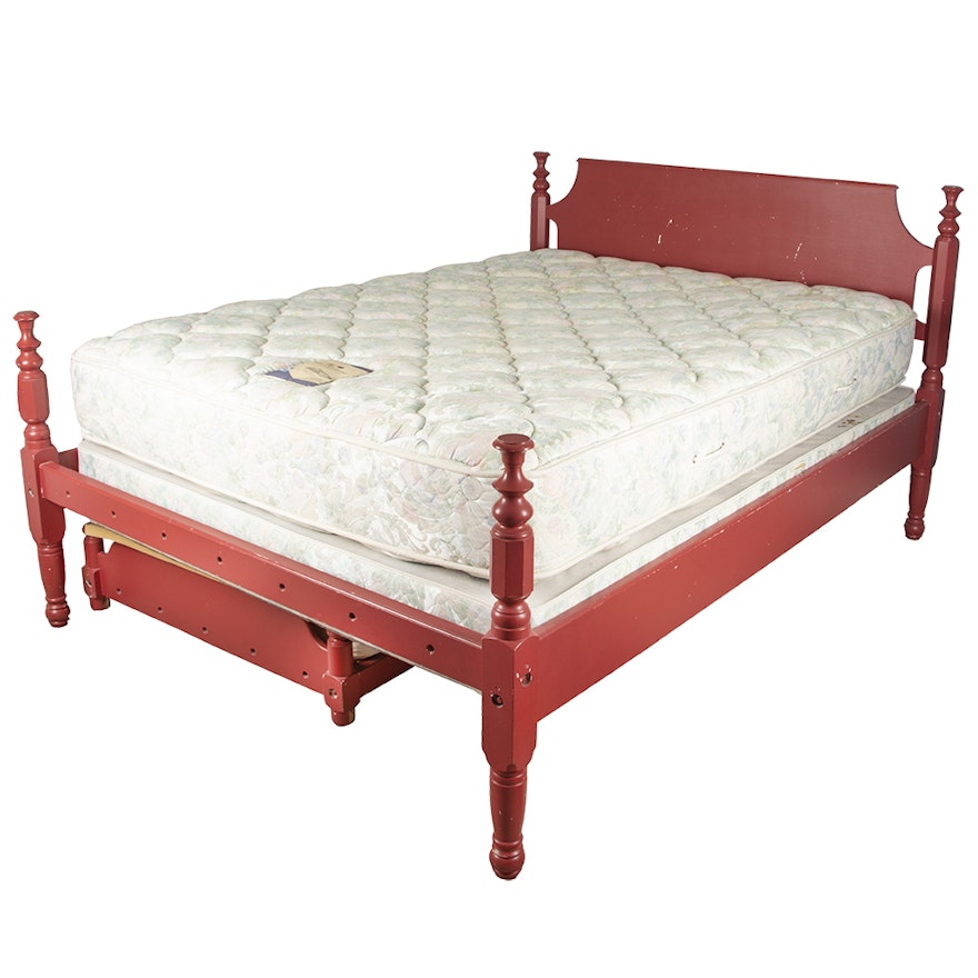 Federal Style Painted Queen Size Bed Frame with Trundle Bed, 20th Century