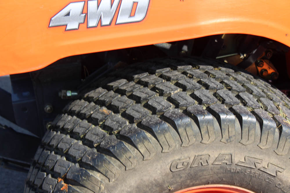 Kubota BX2230 Riding Tractor with 60" Mowing Deck