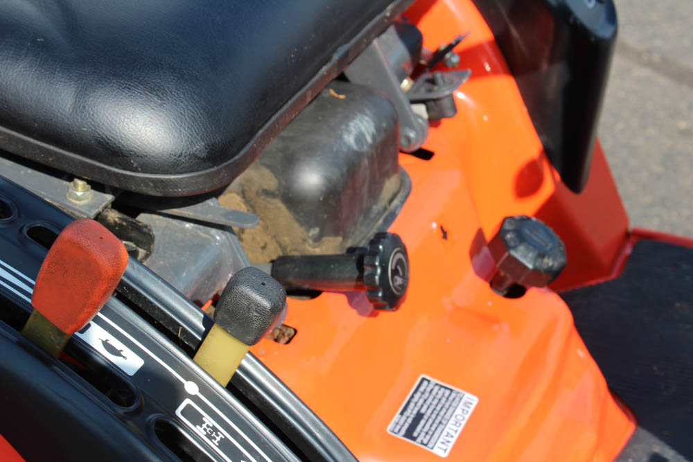 Kubota BX2230 Riding Tractor with 60" Mowing Deck