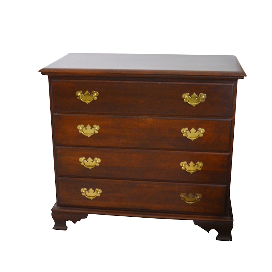 Federal Style Mahogany Chest of Drawers, Late 20th Century