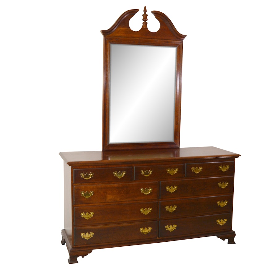 Federal Style Mahogany Dresser and Mirror, Late 20th Century