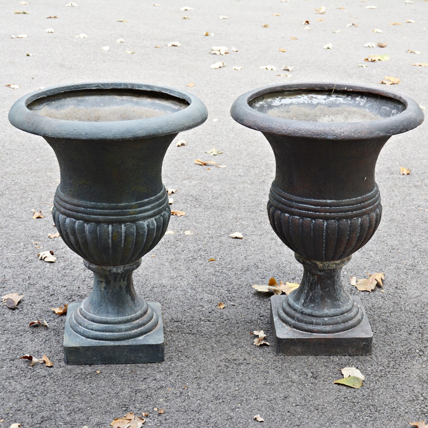 Pair of Resin Urn Outdoor Planters