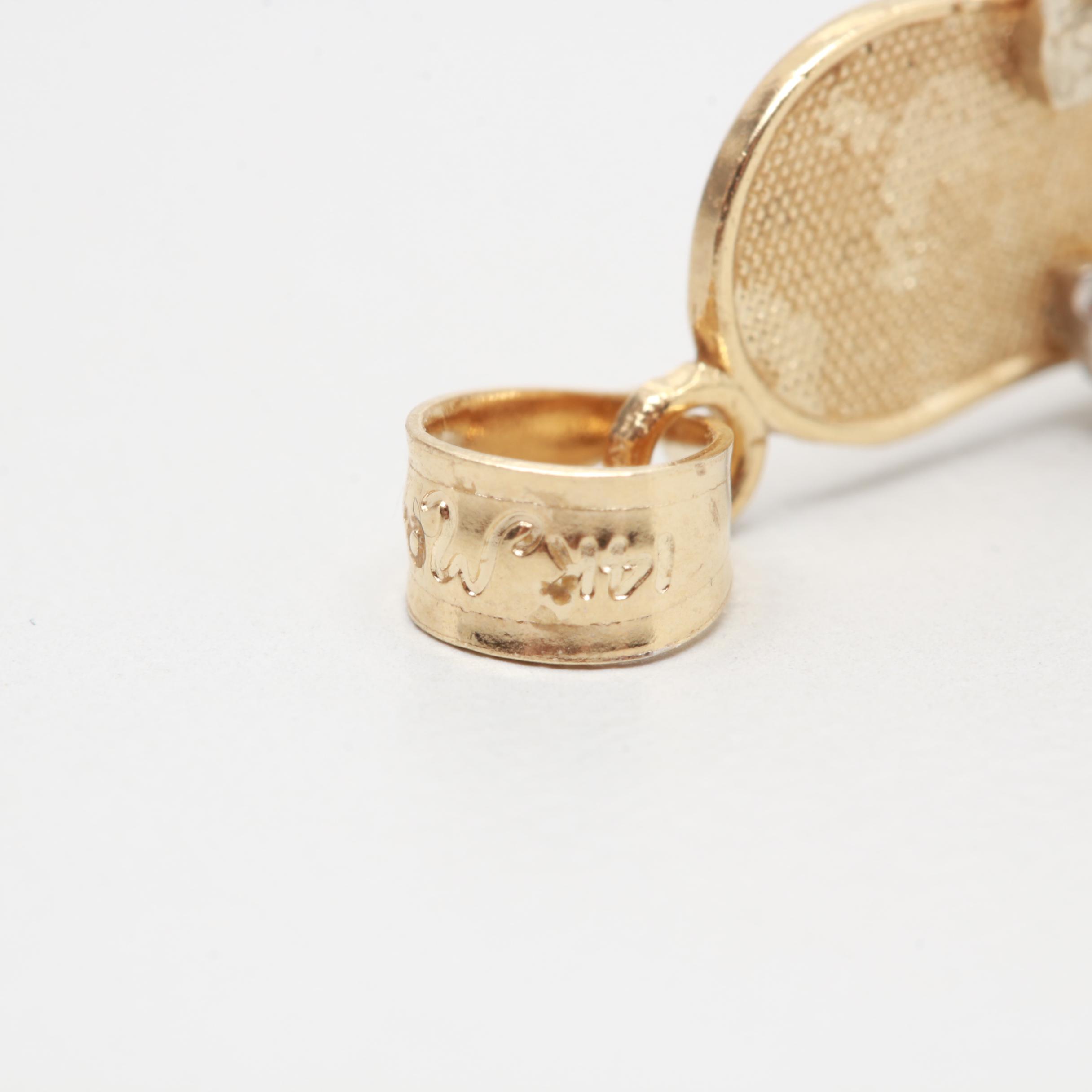 14K Yellow Gold Michael Anthony Flip-Flop Pendant White With Gold Accents