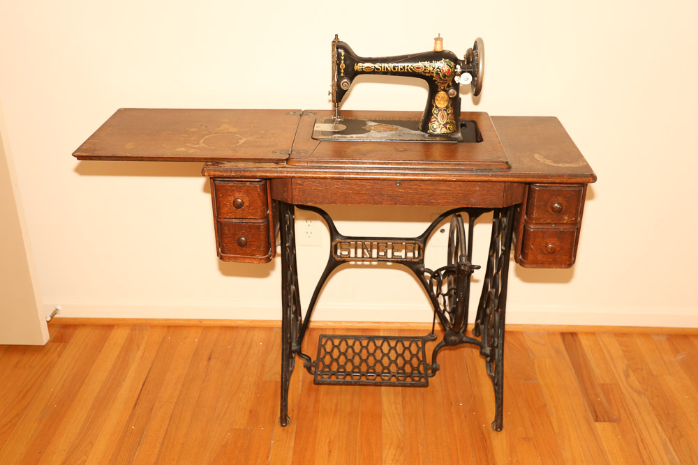 1923 Singer Sewing Machine Table, Model 66