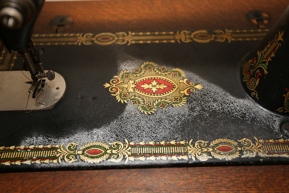 1923 Singer Sewing Machine Table, Model 66