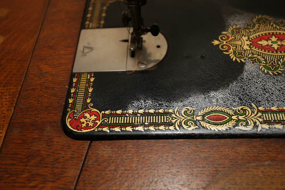 1923 Singer Sewing Machine Table, Model 66