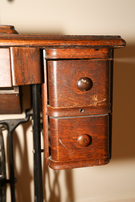 1923 Singer Sewing Machine Table, Model 66