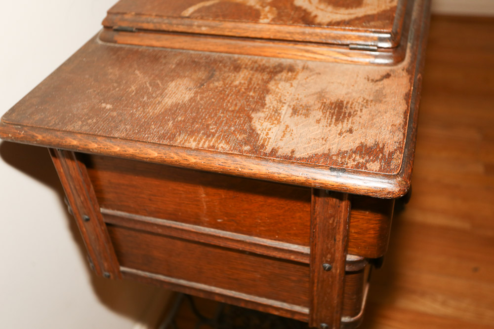 1923 Singer Sewing Machine Table, Model 66